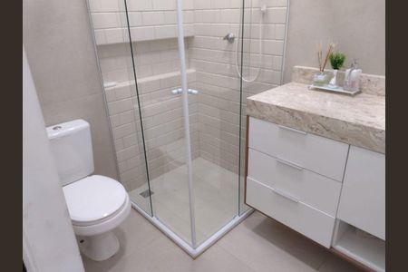 Casa à venda com 3 quartos, 82m² em Vila Anastácio, São Paulo