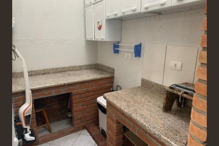 Casa à venda com 3 quartos, 188m² em Vila Mazzei, São Paulo
