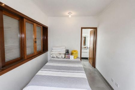Casa à venda com 4 quartos, 224m² em Jardim dos Prados, São Paulo