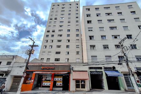 Fachada  de apartamento para alugar com 1 quarto, 52m² em Cambuci, São Paulo