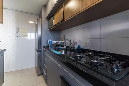 Cozinha de apartamento para alugar com 2 quartos, 66m² em Biritiba, Poá