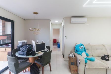 Apartamento para alugar com 66m², 2 quartos e 1 vagaSala