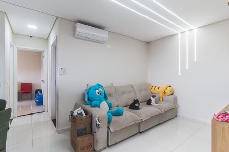 Apartamento para alugar com 66m², 2 quartos e 1 vagaSala