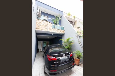 Garagem de casa à venda com 3 quartos, 105m² em Cidade Antônio Estêvão de Carvalho, São Paulo