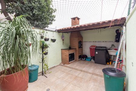 Área de Serviço e Quintal de casa à venda com 3 quartos, 105m² em Cidade Antônio Estêvão de Carvalho, São Paulo