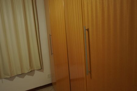 Quarto 1 - Armário de apartamento para alugar com 1 quarto, 49m² em Jardim Gibertoni, São Carlos