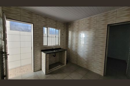 Cozinha de kitnet/studio para alugar com 1 quarto, 42m² em Jardim Aracare, Itaquaquecetuba