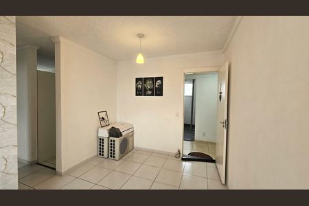 Sala de apartamento para alugar com 2 quartos, 45m² em Vila Avelina, Nova Iguaçu