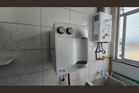 Cozinha de apartamento para alugar com 2 quartos, 45m² em Vila Avelina, Nova Iguaçu