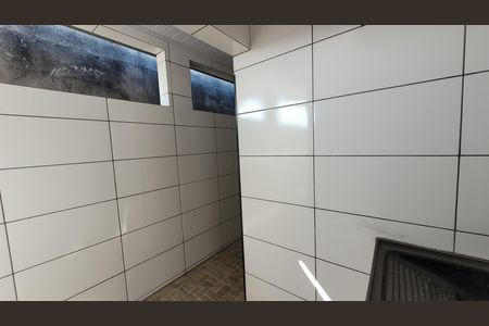 Área de Serviço de casa para alugar com 1 quarto, 42m² em Jardim Aracare, Itaquaquecetuba