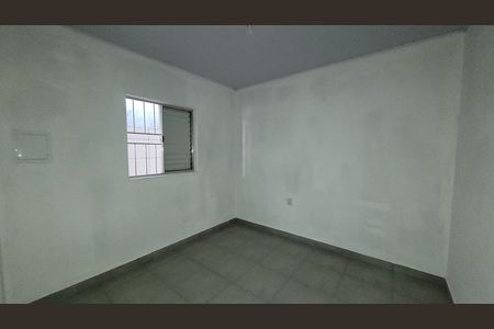 Quarto de casa para alugar com 1 quarto, 42m² em Jardim Aracare, Itaquaquecetuba