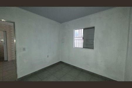 Quarto de kitnet/studio para alugar com 1 quarto, 42m² em Jardim Aracare, Itaquaquecetuba