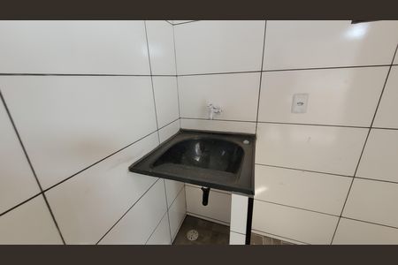 Área de Serviço de kitnet/studio para alugar com 1 quarto, 42m² em Jardim Aracare, Itaquaquecetuba