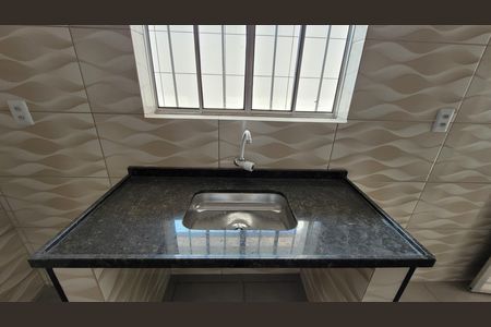 Cozinha de kitnet/studio para alugar com 1 quarto, 42m² em Jardim Aracare, Itaquaquecetuba