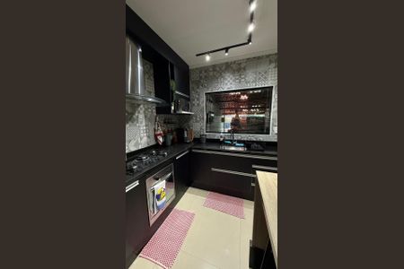 Cozinha de casa à venda com 2 quartos, 90m² em Vila Carmosina, São Paulo