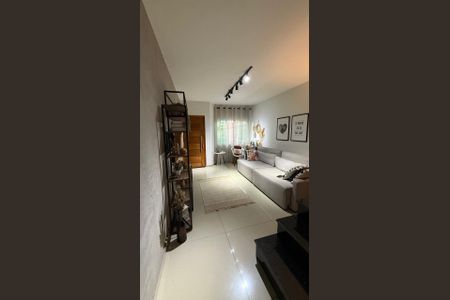 Sala de casa à venda com 2 quartos, 90m² em Vila Carmosina, São Paulo