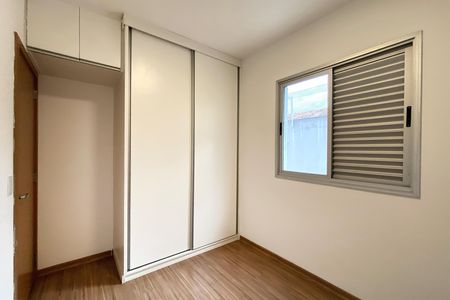 Apartamento à venda com 153m², 3 quartos e 2 vagas Apartamento à venda com 153m², 3 quartos e 2 vagasQuarto 2