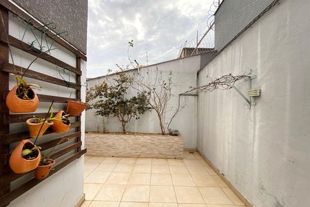 Apartamento à venda com 153m², 3 quartos e 2 vagas Apartamento à venda com 153m², 3 quartos e 2 vagasVaranda