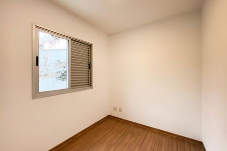 Apartamento à venda com 153m², 3 quartos e 2 vagas Apartamento à venda com 153m², 3 quartos e 2 vagasQuarto 2