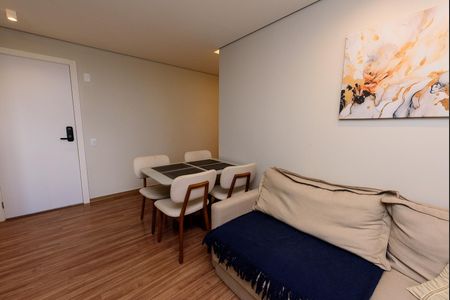 Sala de apartamento para alugar com 2 quartos, 46m² em Novo Riacho, Contagem
