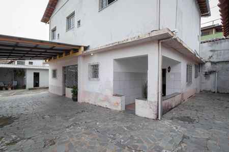 Fachada de casa à venda com 3 quartos, 280m² em Ouro Preto, Belo Horizonte