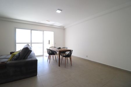 Sala de apartamento para alugar com 3 quartos, 110m² em Jardim Karaíba, Uberlândia