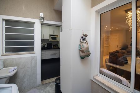 Área de Serviço de casa de condomínio para alugar com 5 quartos, 169m² em Vila Pedra Branca, São Paulo