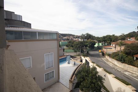 Vista de casa de condomínio para alugar com 5 quartos, 169m² em Vila Pedra Branca, São Paulo