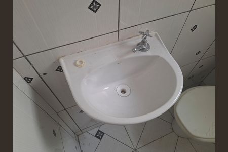 Banheiro de casa para alugar com 1 quarto, 50m² em Vila Amalia (zona Norte), São Paulo