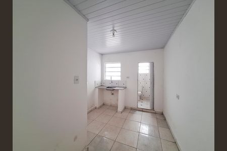 Cozinha de casa para alugar com 1 quarto, 50m² em Vila Amalia (zona Norte), São Paulo
