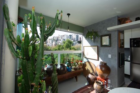 Apartamento à venda com 2 quartos, 60m² em Buritis, Belo Horizonte