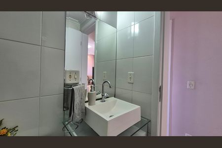 Apartamento para alugar com 70m², 3 quartos e 1 vaga Apartamento para alugar com 70m², 3 quartos e 1 vagaBanheiro
