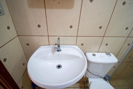 Casa para alugar com 150m², 2 quartos e 2 vagas Casa para alugar com 150m², 2 quartos e 2 vagasBanheiro