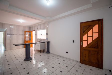 Casa para alugar com 150m², 2 quartos e 2 vagas Casa para alugar com 150m², 2 quartos e 2 vagasSala