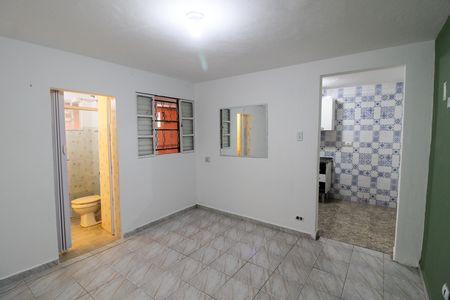 Quarto de casa para alugar com 1 quarto, 40m² em Jardim Bonfiglioli, São Paulo