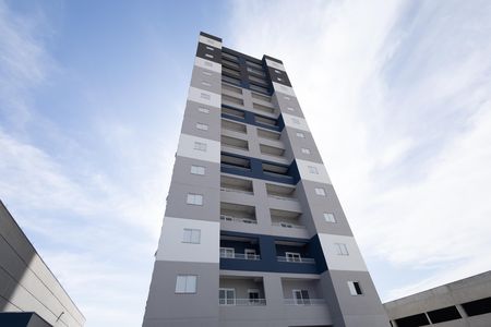 Fachada de apartamento para alugar com 2 quartos, 57m² em Jardim Santa Maria, Jacareí