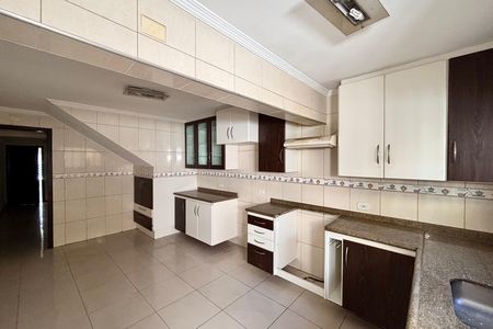 Cozinha de casa à venda com 2 quartos, 130m² em Vila Nhocuné, São Paulo