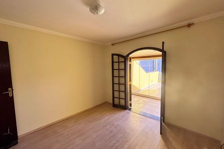 Quarto 2 de casa à venda com 2 quartos, 130m² em Vila Nhocuné, São Paulo