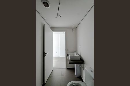 Banheiro de kitnet/studio para alugar com 1 quarto, 43m² em Jardim Analia Franco, São Paulo