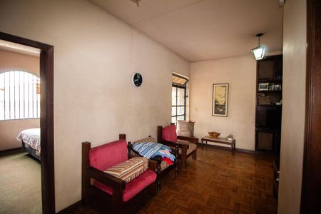 Sala de casa à venda com 4 quartos, 195m² em Padre Eustáquio, Belo Horizonte