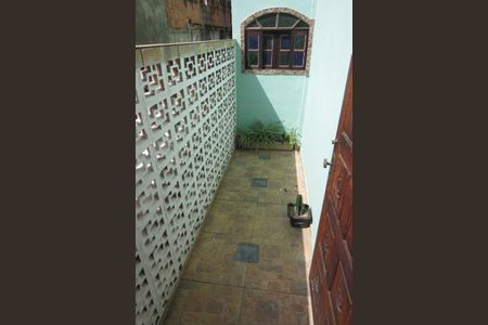 Área externa de casa para alugar com 4 quartos, 220m² em Boaçu, São Gonçalo