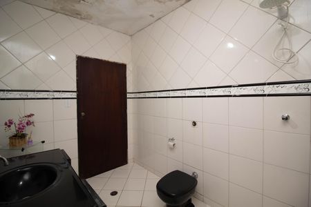 Casa para alugar com 355m², 5 quartos e 4 vagas Casa para alugar com 355m², 5 quartos e 4 vagasBanheiro 1