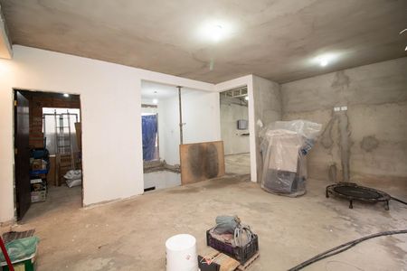 Casa para alugar com 355m², 5 quartos e 4 vagas Casa para alugar com 355m², 5 quartos e 4 vagasSala de TV