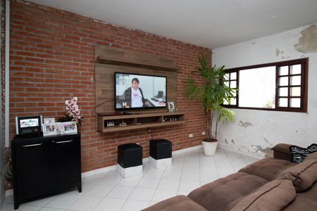 Casa para alugar com 355m², 5 quartos e 4 vagas Casa para alugar com 355m², 5 quartos e 4 vagasSala