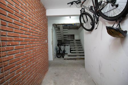 Casa para alugar com 355m², 5 quartos e 4 vagas Casa para alugar com 355m², 5 quartos e 4 vagasHall de entrada - Lateral