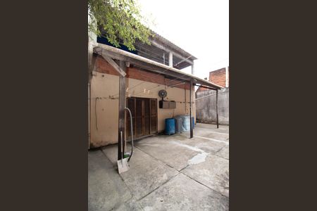 Casa para alugar com 355m², 5 quartos e 4 vagas Casa para alugar com 355m², 5 quartos e 4 vagasÁrea externa - Serviço