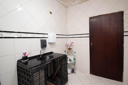 Casa para alugar com 355m², 5 quartos e 4 vagas Casa para alugar com 355m², 5 quartos e 4 vagasBanheiro 1