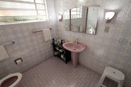 Casa para alugar com 274m², 3 quartos e 2 vagas Casa para alugar com 274m², 3 quartos e 2 vagasBanheiro 1