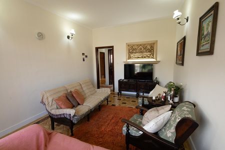 Sala de casa para alugar com 3 quartos, 274m² em Centro, Jacareí