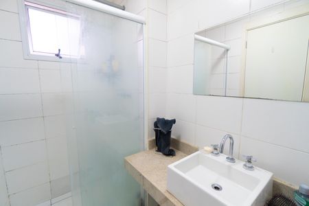 Banheiro de kitnet/studio à venda com 1 quarto, 40m² em Vila Fachini, São Paulo